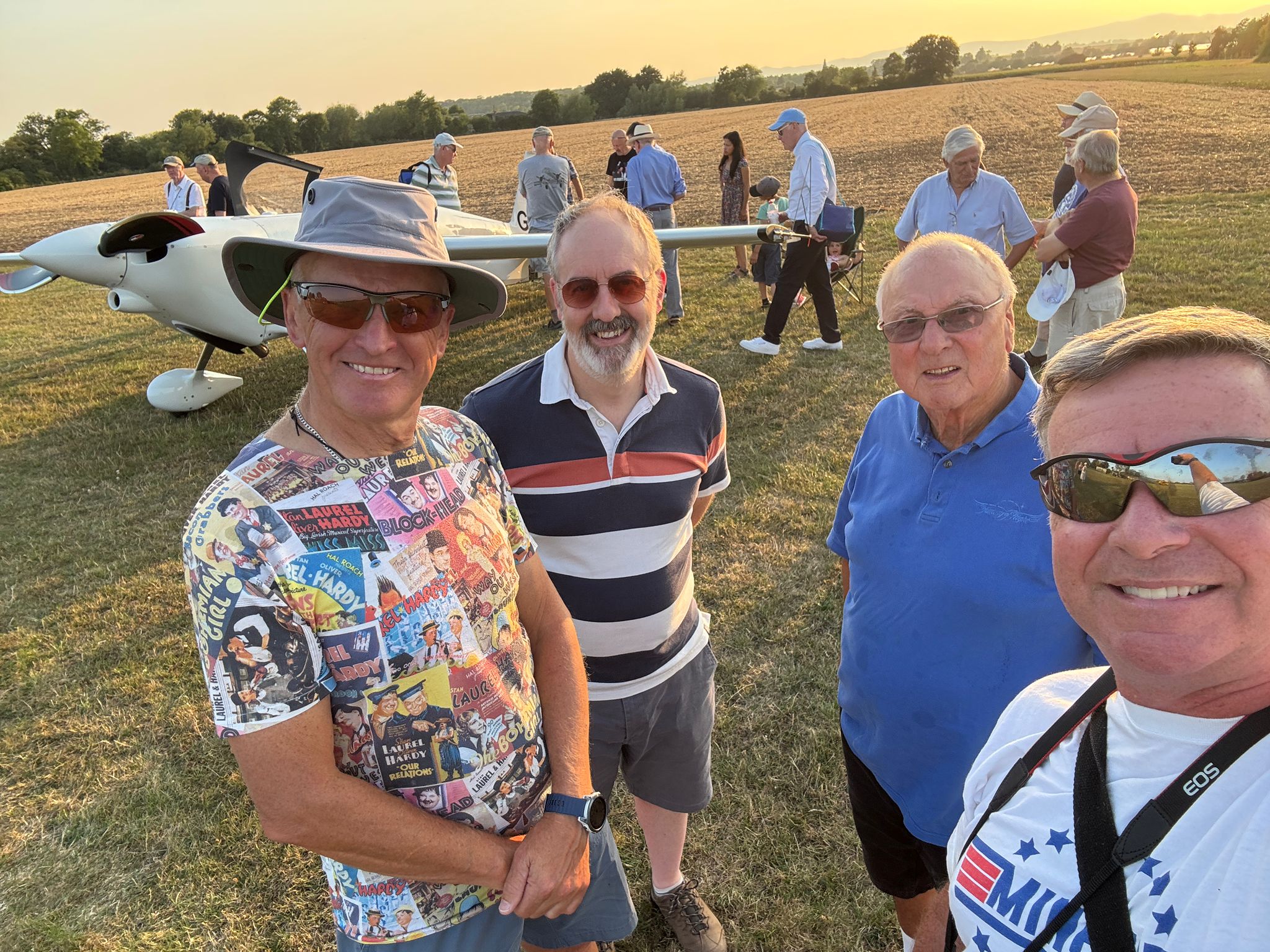 Cotswold Aero Club Members enjoying a Strut BBQ at Croft Farm